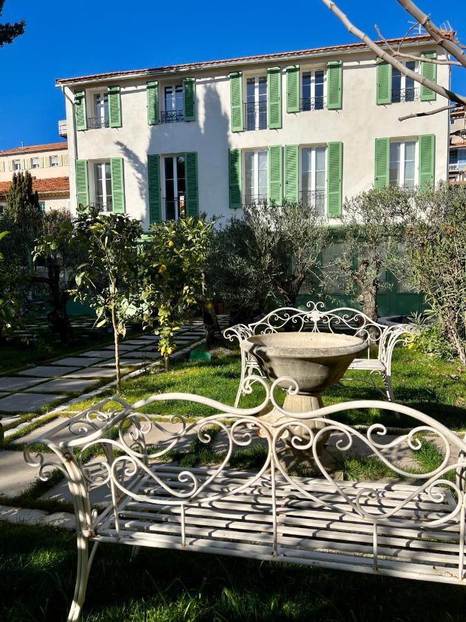 Amazing New Property In The Heart Of The Old Town Of أنتيب المظهر الخارجي الصورة